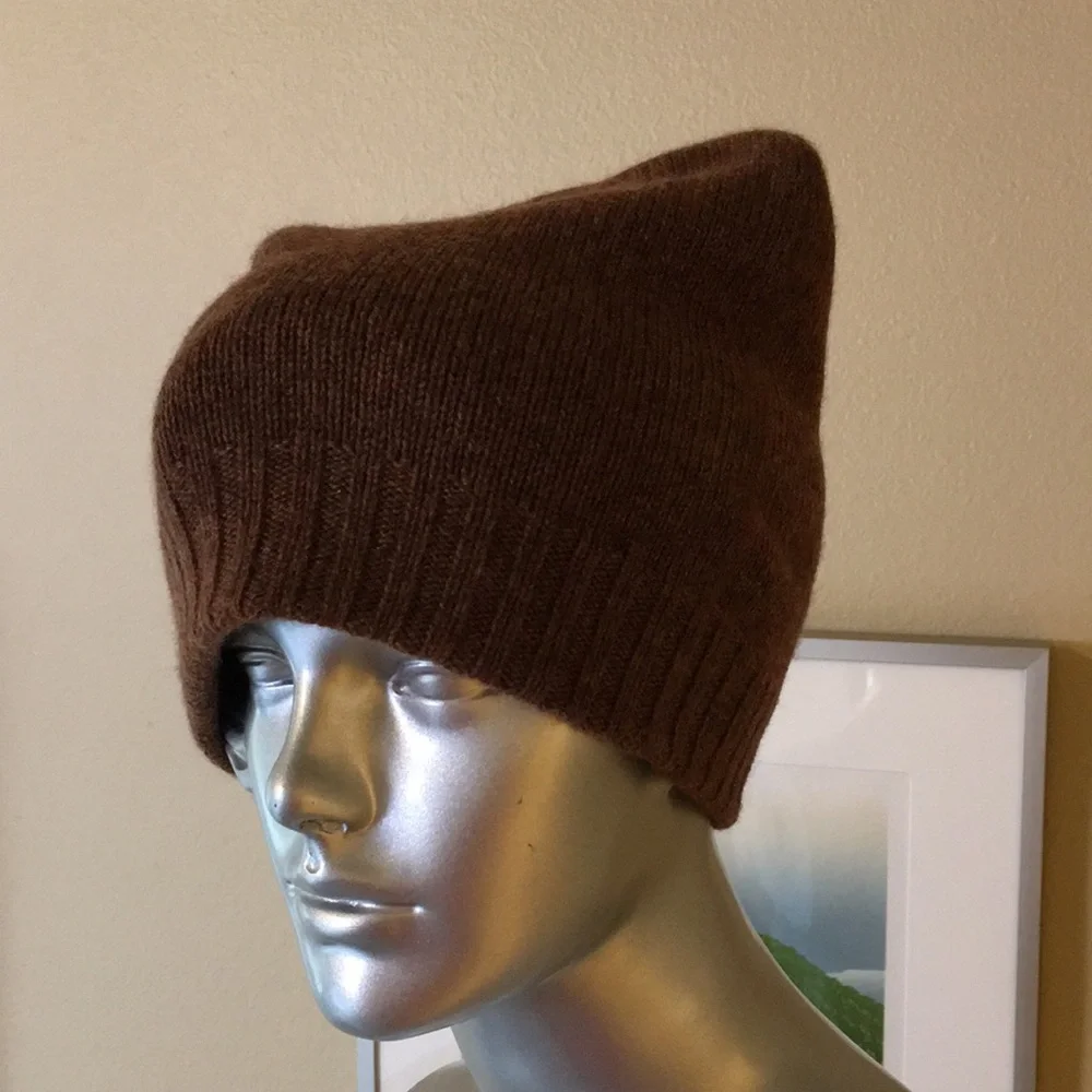 100% Cashmere Knit Beanie Reversible by St. Bernard